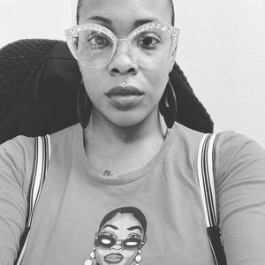 Meet your Posher, Genayah